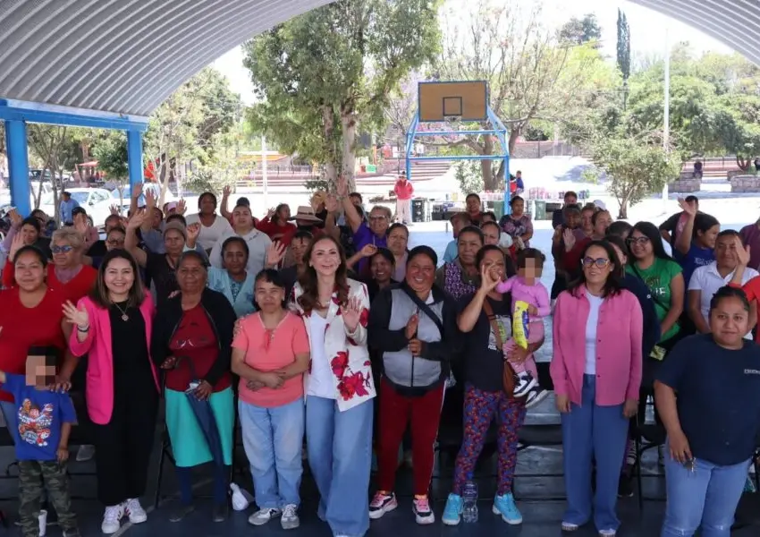 Entrega Sonia Rocha reconocimientos a mujeres en El Marqués