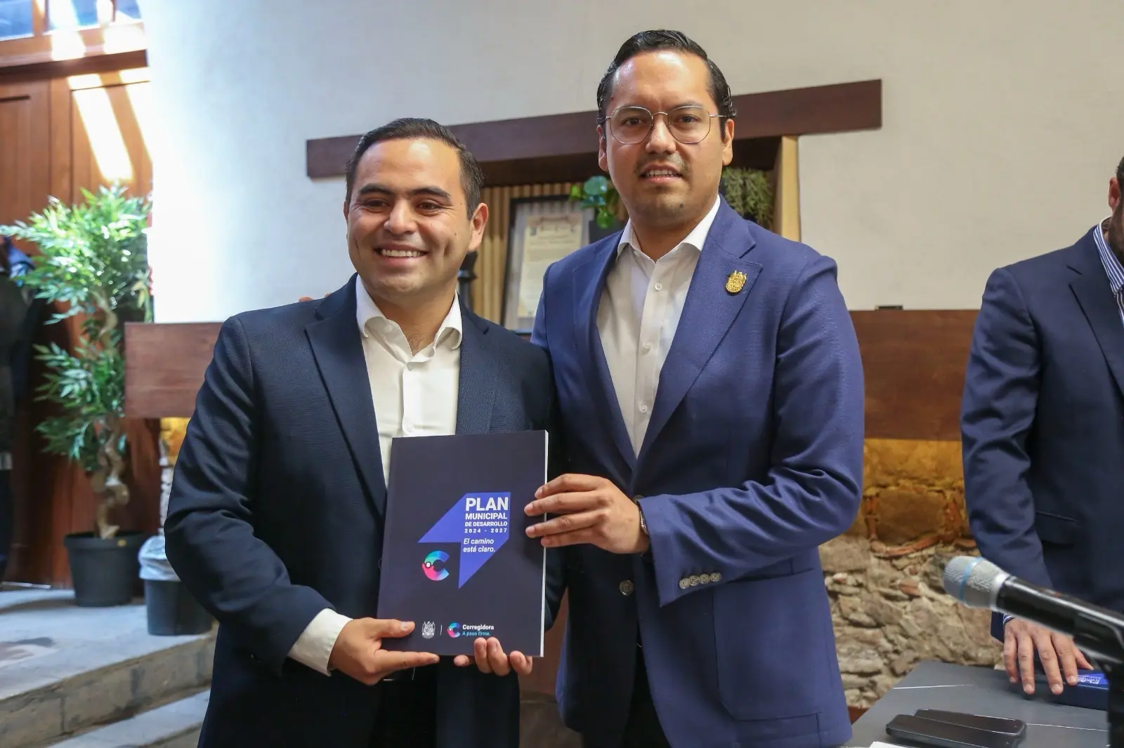 Entregó Chepe Guerrero el Plan Municipal de Desarrollo al H