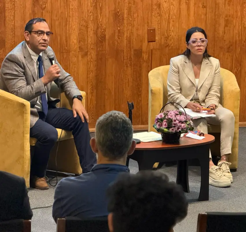 Exigieron candidatas piso parejo en elección de rectora UAEMex