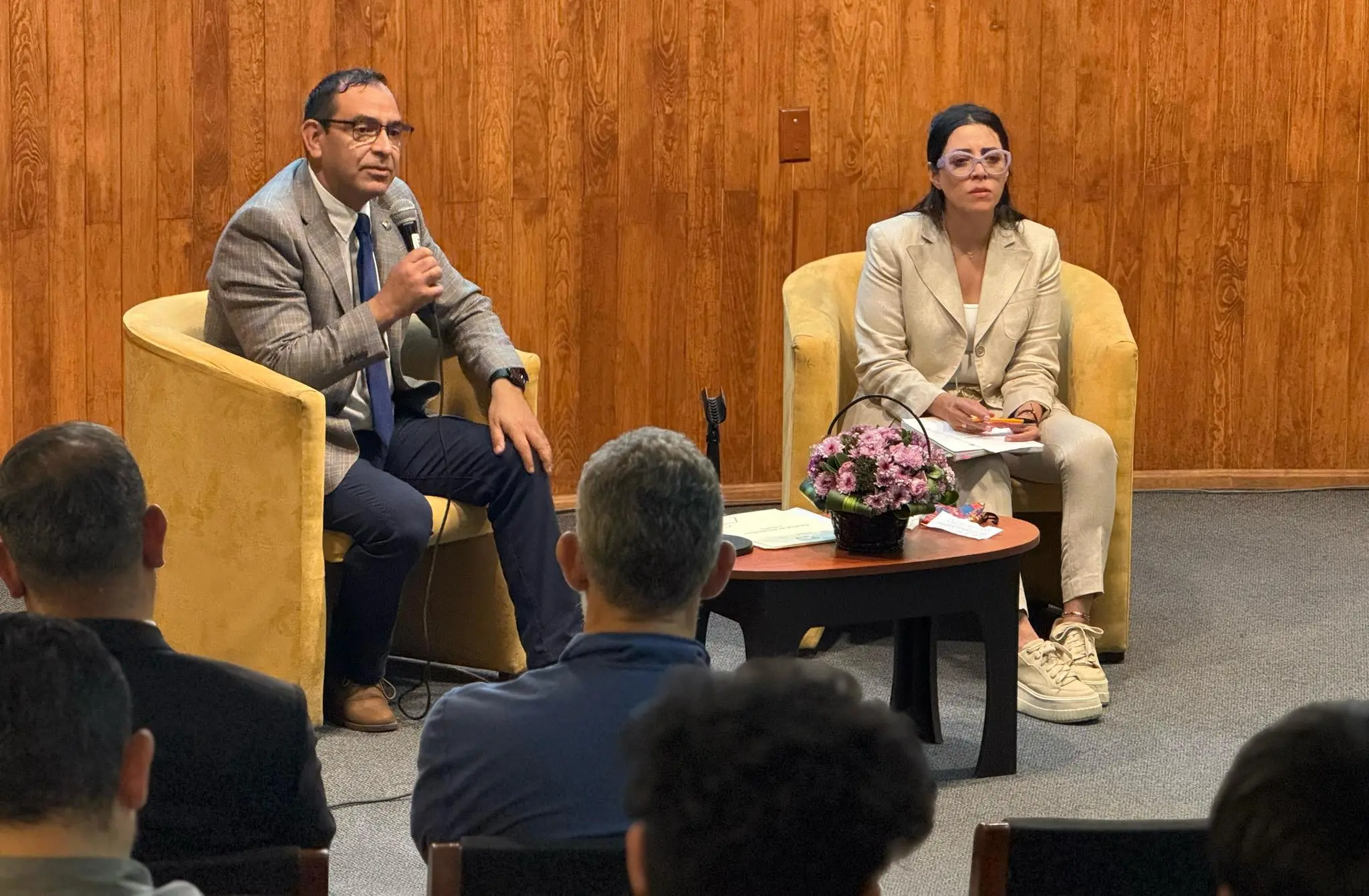 Exigieron candidatas piso parejo en elección de rectora UAEMex