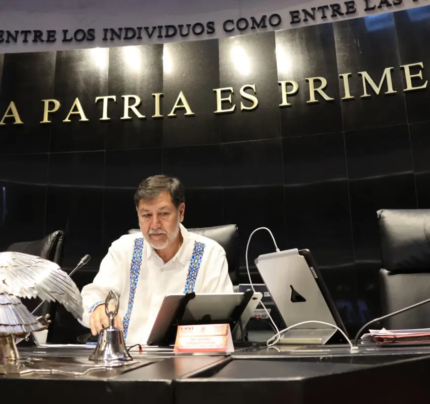 Fernández Noroña solicitó reinstalar a trabajadoras de limpieza