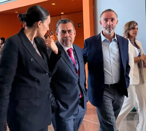 Gobierno de Acapulco Participa en Convenio Clave para Impulsar el Turismo en México | Enfoque en Sol y Playa, Pueblos Mágicos y Digitalización