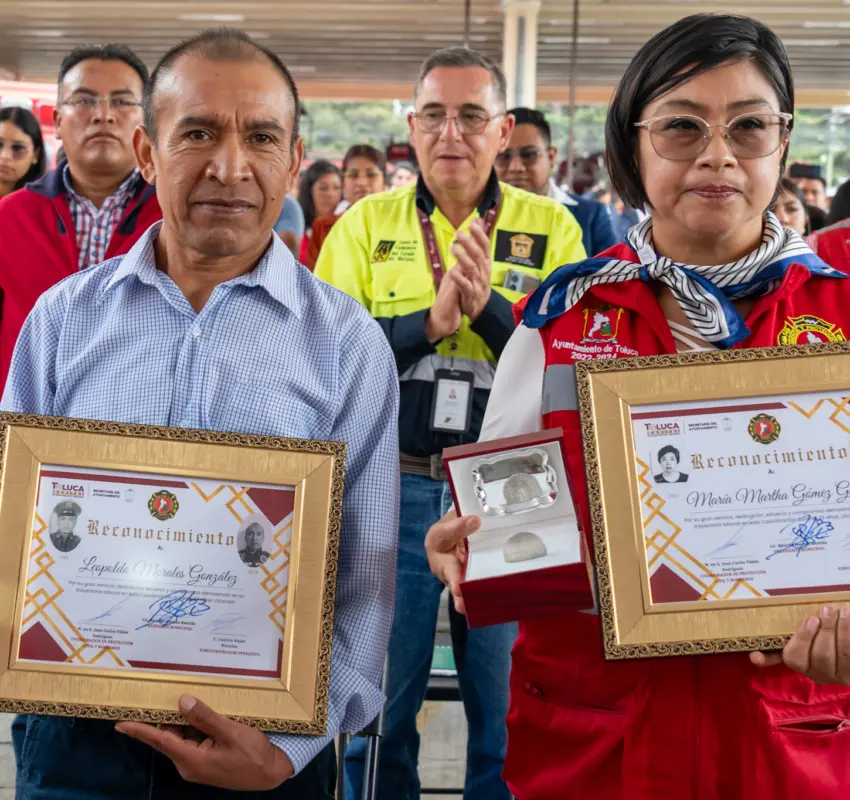 Reconoció Ricardo Moreno trayectoria de bomberos de Toluca