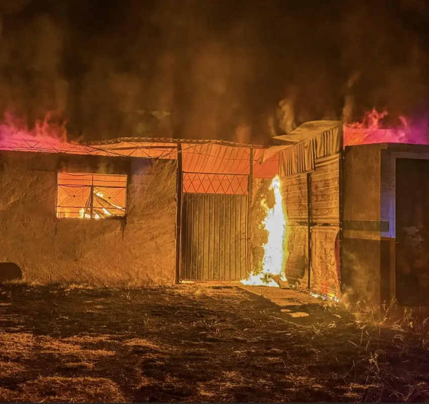Se incendia verificentro en San Sebastián de las Barrancas Sur