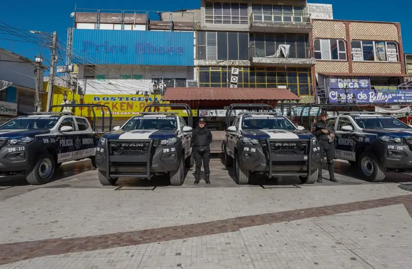 Entregó 50 nuevas patrullas alcaldesa de Los Reyes La Paz