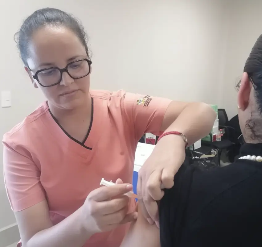 Aplicadas 541 mil 307 dosis de vacuna contra influenza
