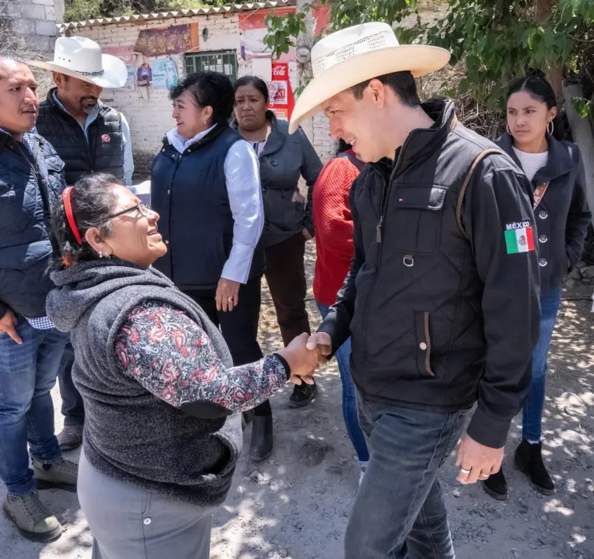 Arranca Rodrigo Monsalvo urbanizaciones en diversas localidades de El Marqués