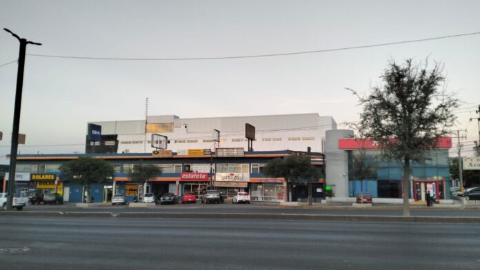 Asaltan a cuentahabiente en una plaza comercial de SJR - Noticias ...