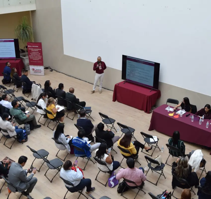 Capacitaron a docentes mexiquenses