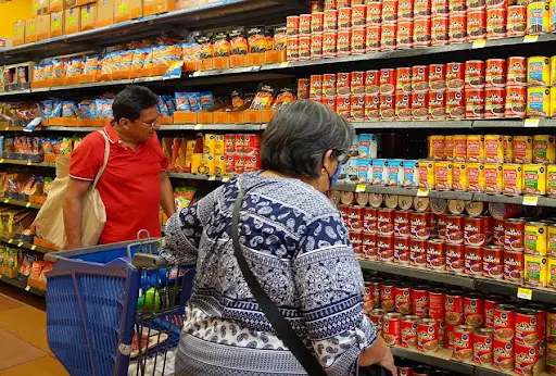 Disminuye confianza del consumidor en marzo: INEGI