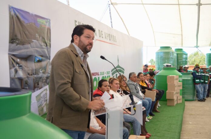 Entregaron cientos de tinacos ante desabasto de agua en Almoloya ...