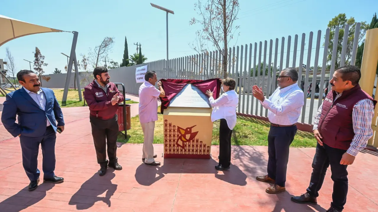 Inaugura Delfina Gómez unidad deportiva en San Martín de las Pirámides