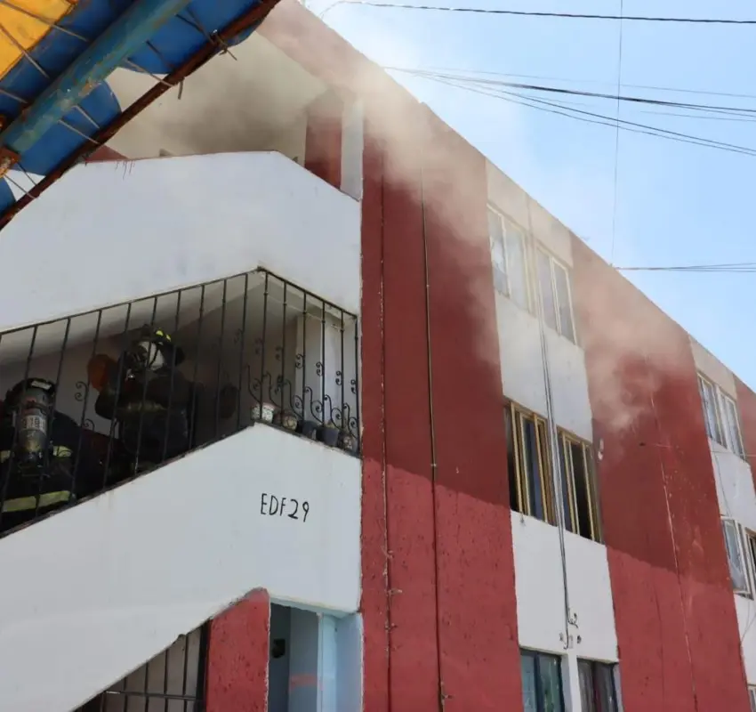 Otro incendio de departamento en la colonia Sauces
