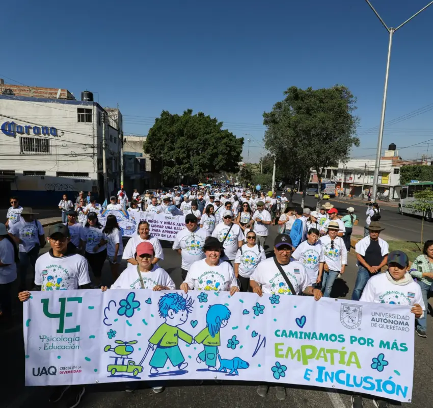 Realizan caminata para la concientización sobre el autismo