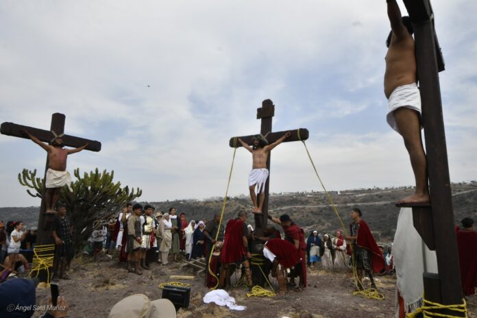Viacrucis de La Cañada 25 mil vivieron la Pasión - Noticias de ...