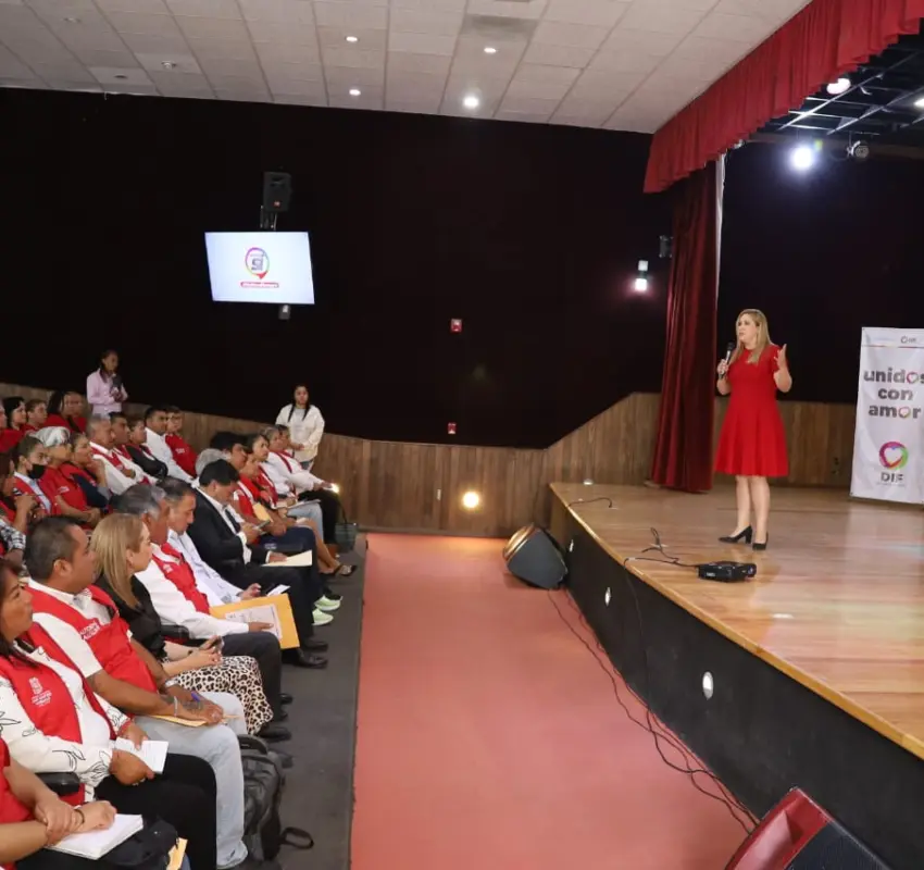 Fortalece lazos con autoridades auxiliares San Mateo Atenco