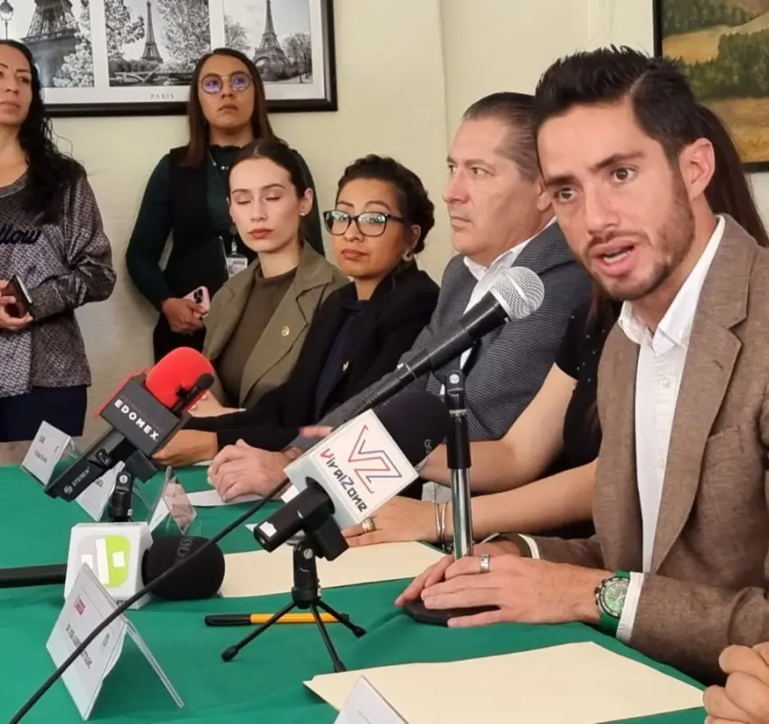 Día de descanso obligatorio a madres trabajadoras del servicio público: PVEM