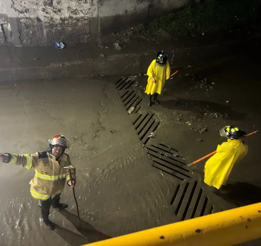 Evita Ecatepec inundaciones con jornadas de limpieza