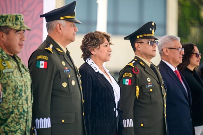 Atestiguó Delfina Gómez toma de protesta del nuevo Comandante de ...