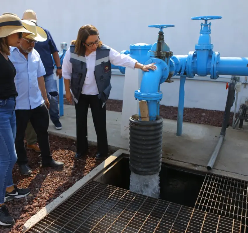 Denuncia Azucena Cisneros sabotaje a dotación de agua por la red en Ecatepec