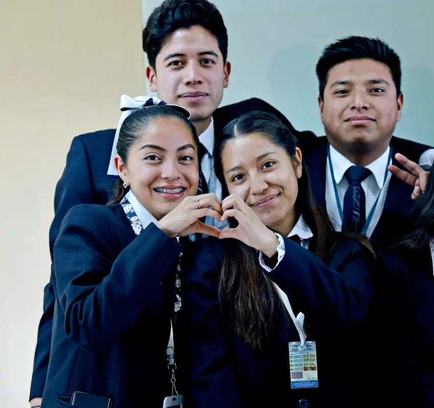 Becas internacionales y educación dual a jóvenes mexiquenses: GEM