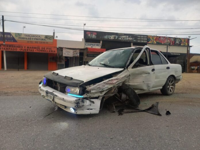 Choque entre dos autos deja con lesiones a uno de los conductores ...