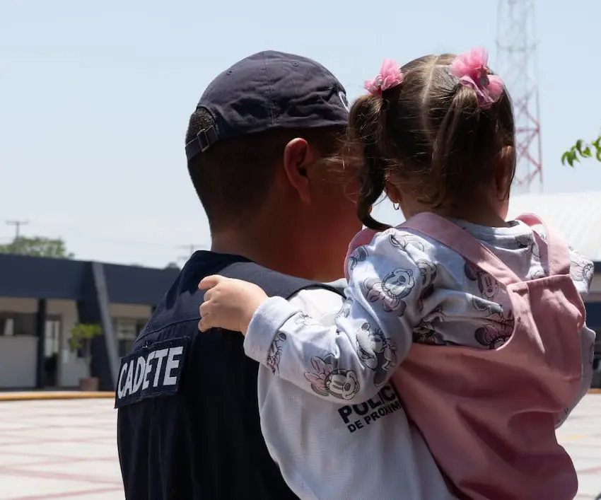 Conviven y celebran con sus hijos el Día de la Niñez en el CECAFIS
