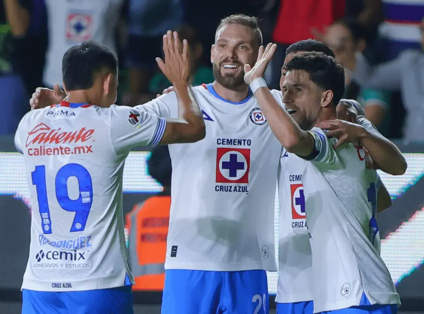 Cruz Azul venció a León y ya tiene un pie en las semifinales