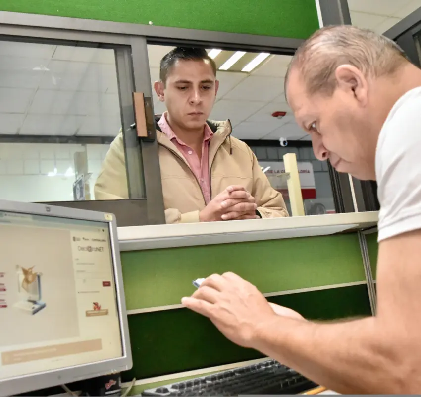 Cumplen con declaración patrimonial 60% de funcionarios de Edoméx