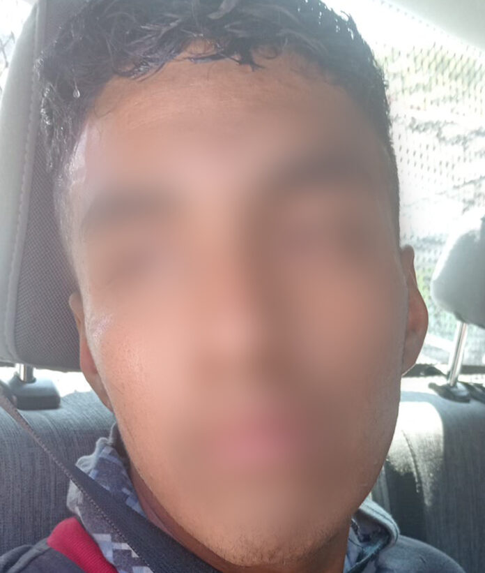 Empujaba una moto robada; lo detuvo la policía - Noticias de Querétaro