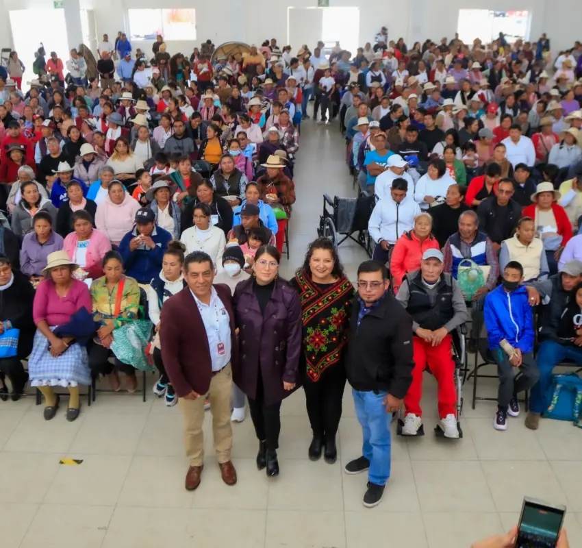 Entregaron apoyos funcionales en Ixtlahuaca