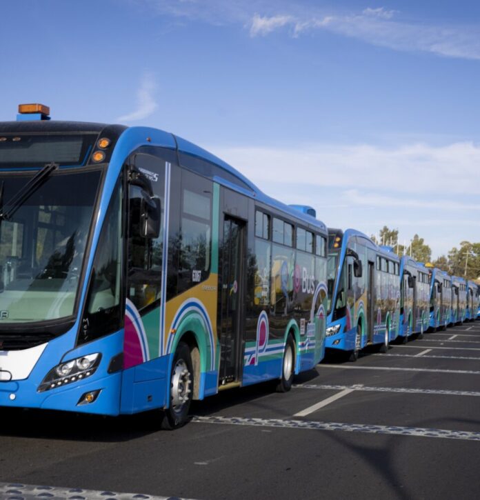 Más autobuses para el transporte público en la zona metropolitana ...