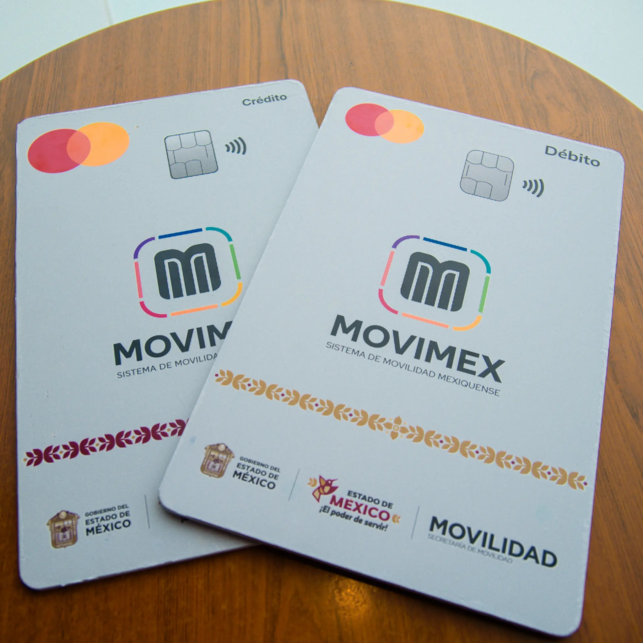 Presentaron tarjetas Movimex para pagar transporte público