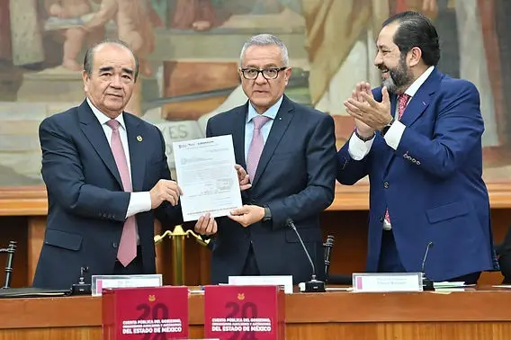 Reconoció Francisco Vázquez a madres del Congreso mexiquense