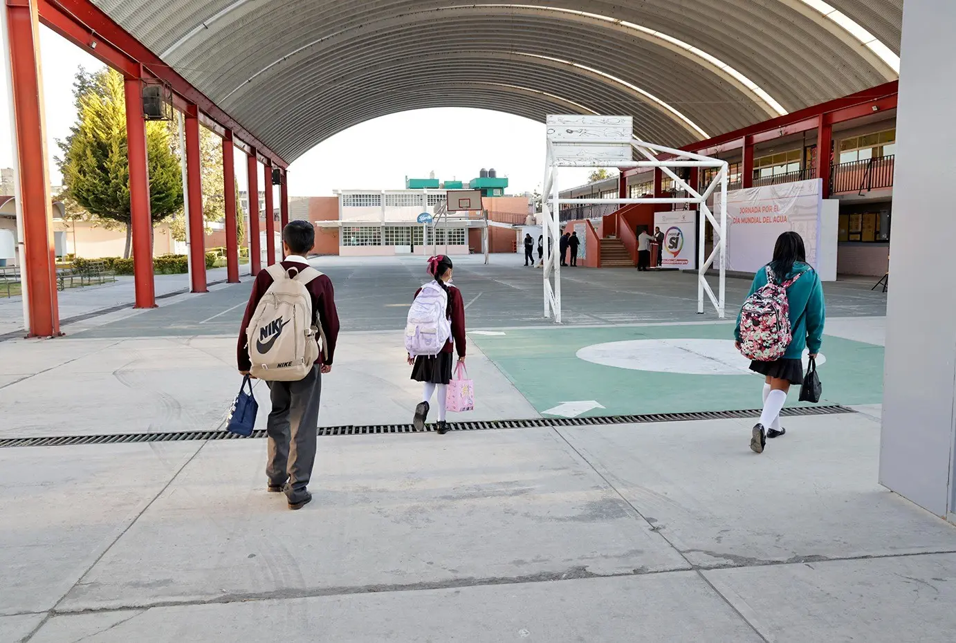 Refuerzan seguridad escolar en Edoméx con Mochila de Paz y