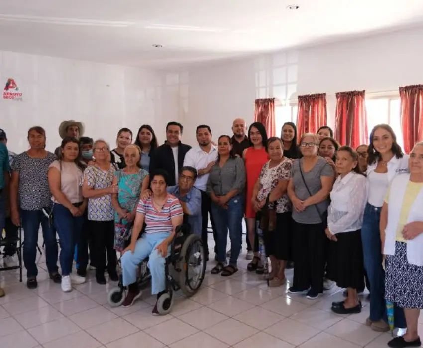 Supervisa Luis Nava los Clubes del Adulto Mayor en la Sierra Gorda