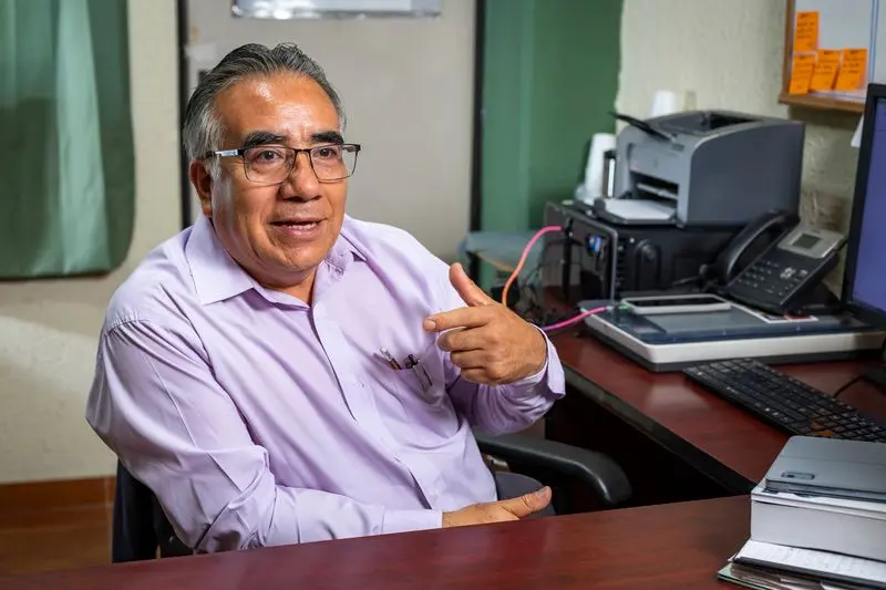 Desarrolla UAEMéx robot cosechador de jitomates en Texcoco