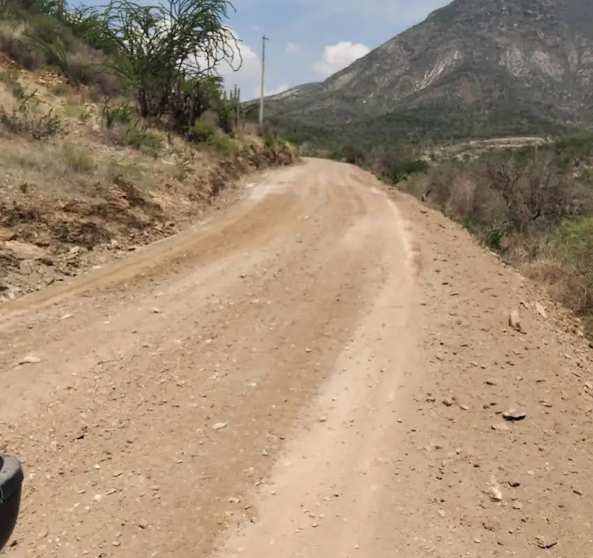 Inició rehabilitación del camino a El Chilar en Tolimán, Querétaro