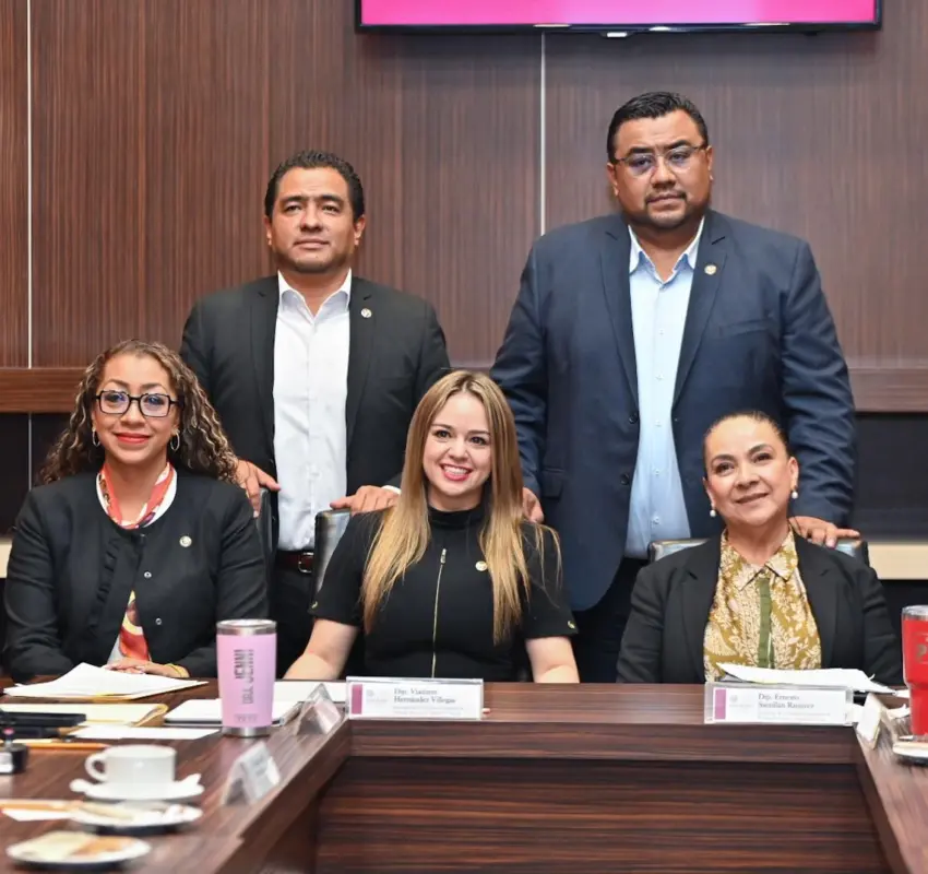 Aprobó Congreso la Ley silla para servidores públicos