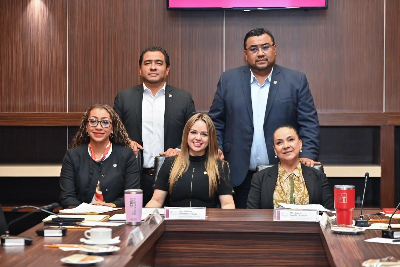 Aprobó Congreso la Ley silla para servidores públicos   Primero