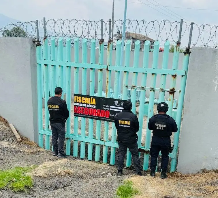 Aseguran tomas clandestinas de agua en Jocotitlán