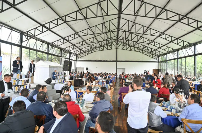 Celebraron el Día del Padre en congreso mexiquense