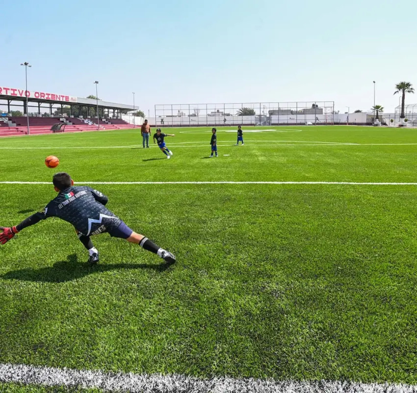 Colocaron paso sintético en 43 unidades deportivas del Edomex