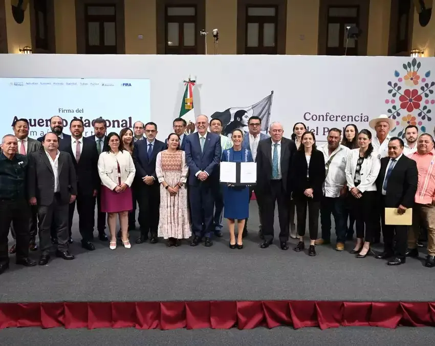 Firmó Sheinbaum acuerdo para mantener precio de la tortilla en México