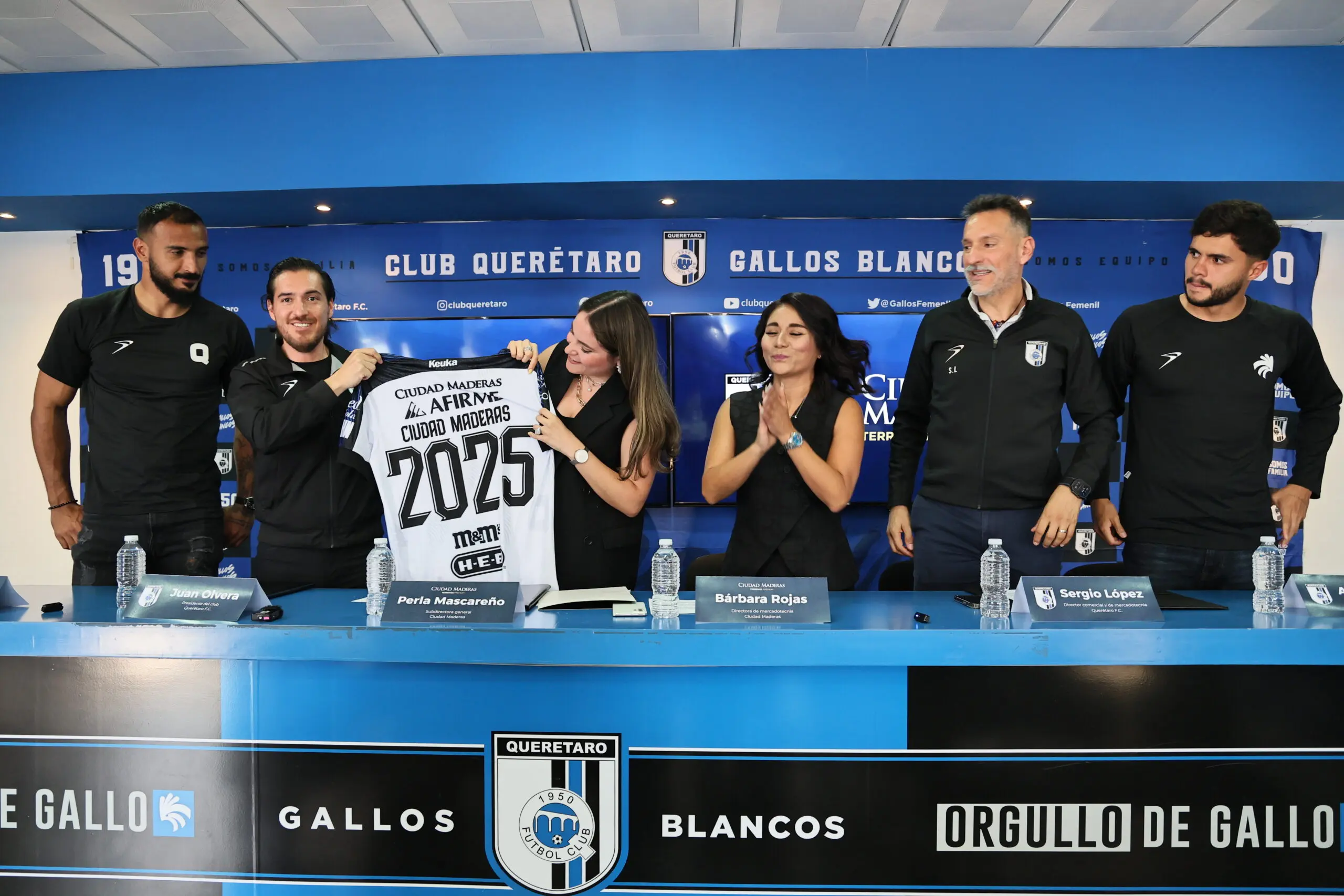 Gallos renueva con Ciudad Maderas   Noticias de Querétaro