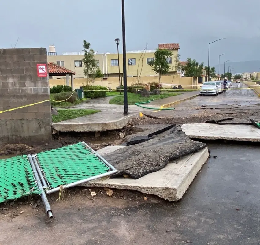 Inundaciones causan afectaciones en tres fraccionamientos y localidades aledañas en El Marqués