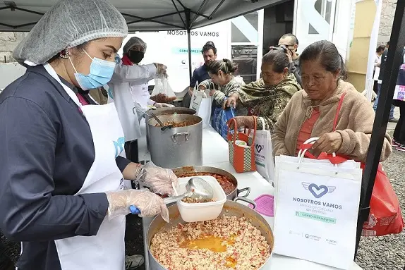 Llegan los Comedores Móviles del SEDIF a Huimilpan