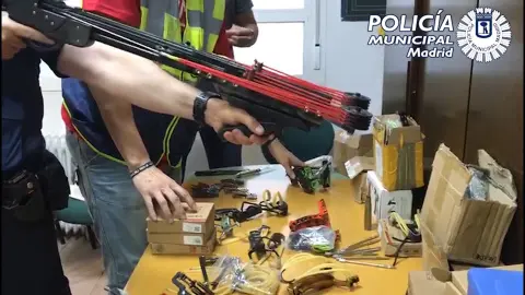 Los detienen con armas prohibidas