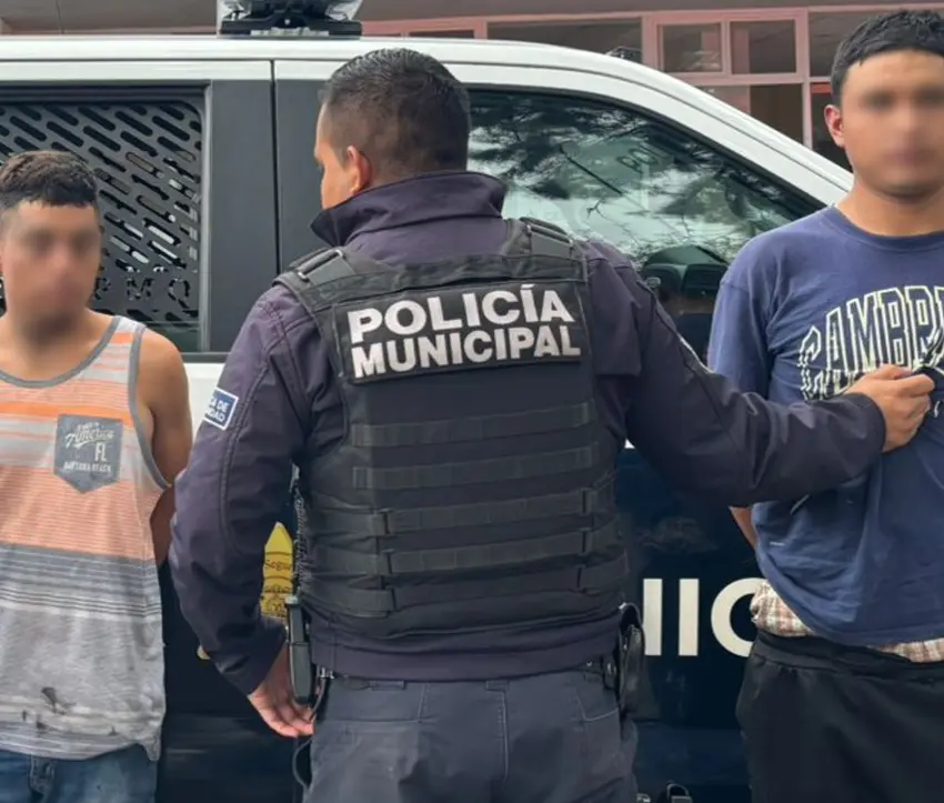 Policías de EM detienen a banda de asaltantes