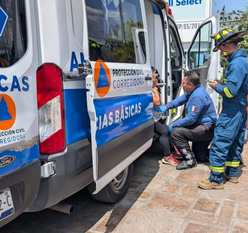 Protagonizó accidente al mirar su celular en la libre a Celaya